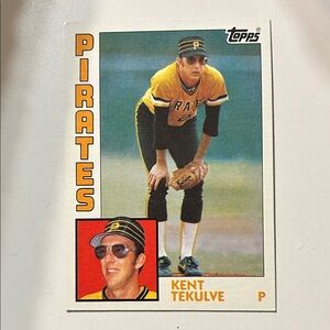 Topps Pirates Card with Yellow and Black Uniform